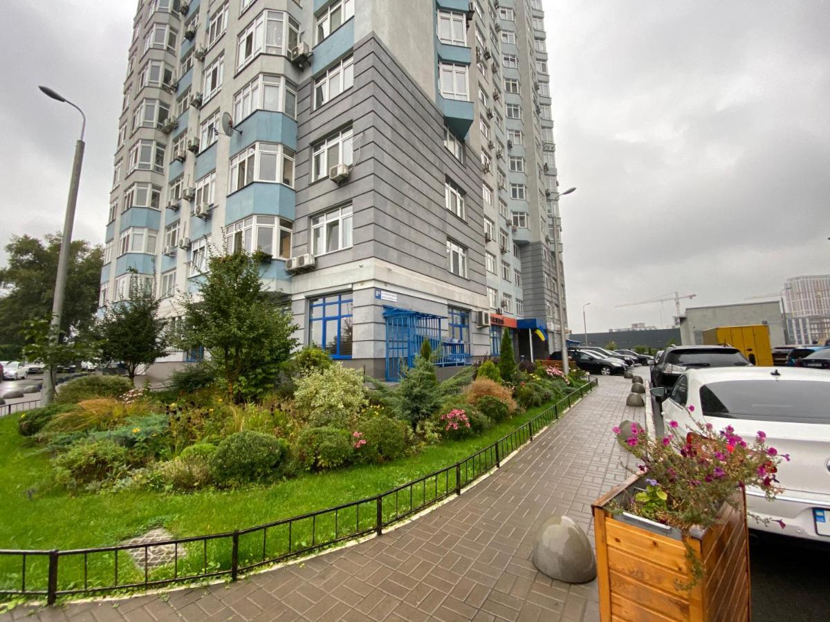 Apartments With Dnipro View เคียฟ ภายนอก รูปภาพ