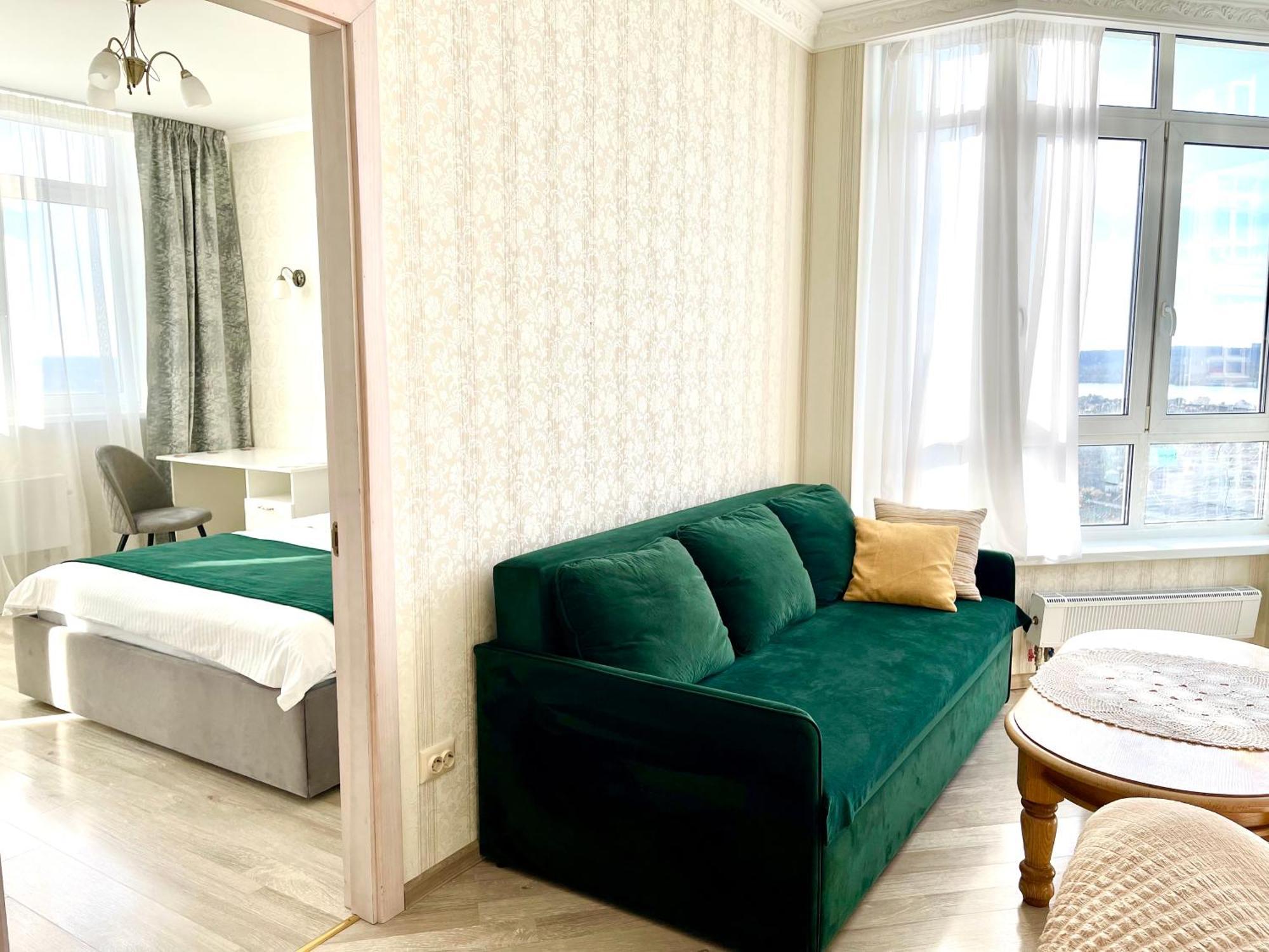 Apartments With Dnipro View เคียฟ ภายนอก รูปภาพ